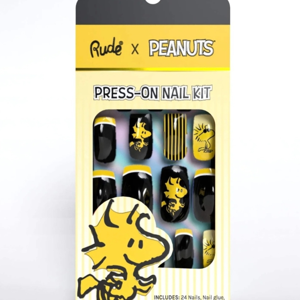 Black and Yellow Press-On Nail Kit